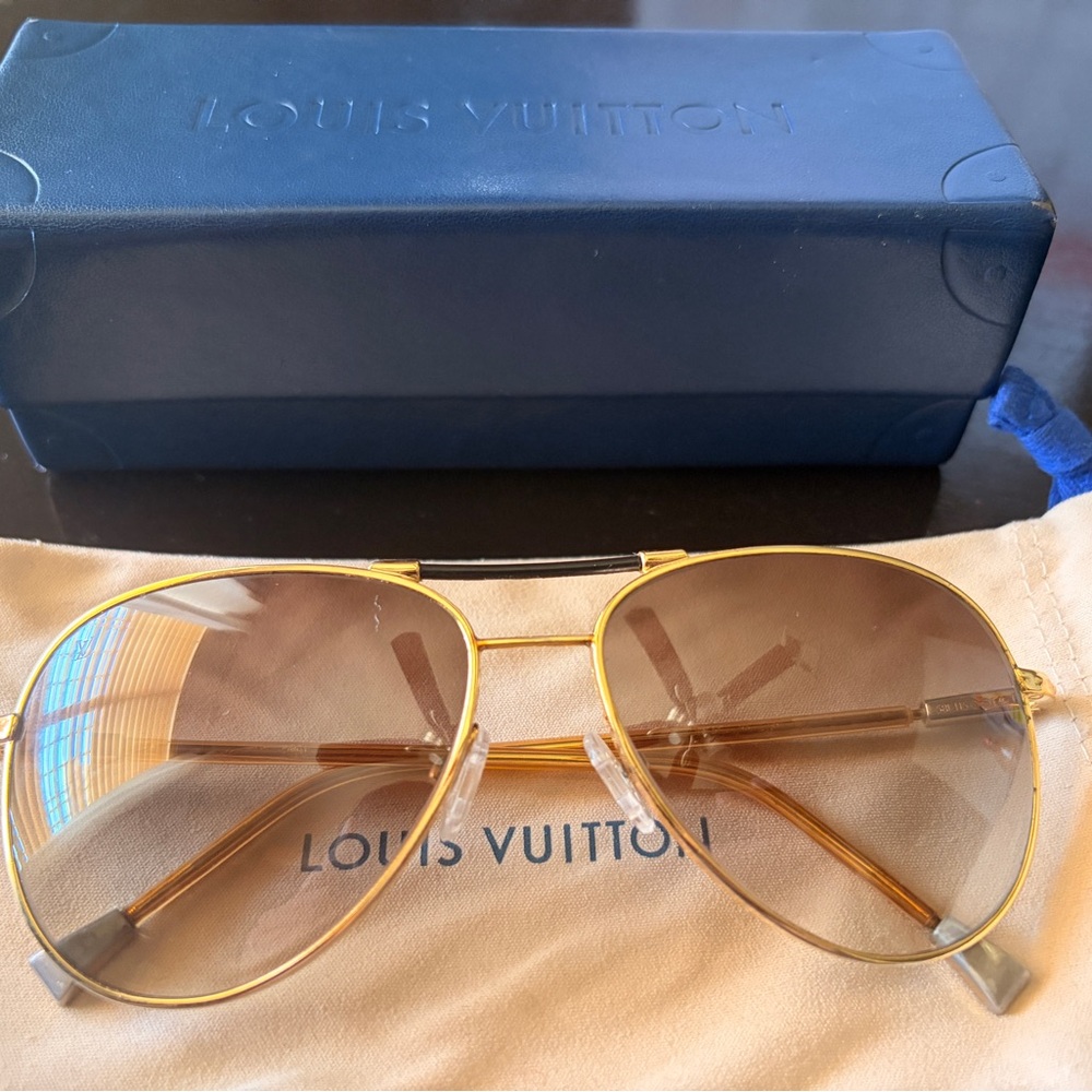 AUTHENTIC Louis Vuitton Gold Frame Sunglasses